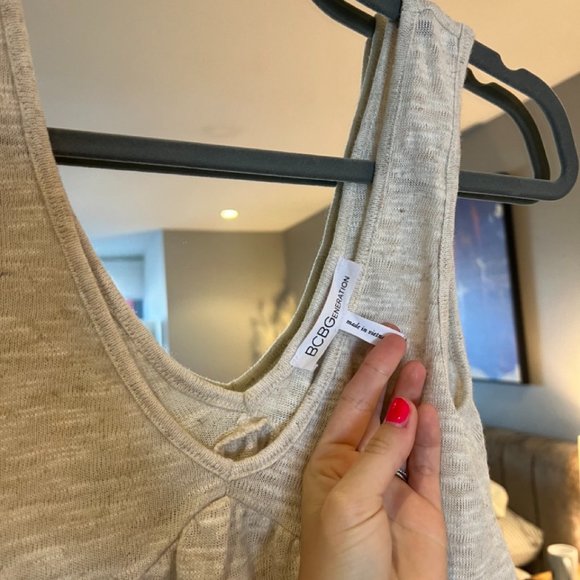 BCBGMAXAZRIA RUFFLED SLEEVELESS TANK TOP, XS - Picture 4 of 7